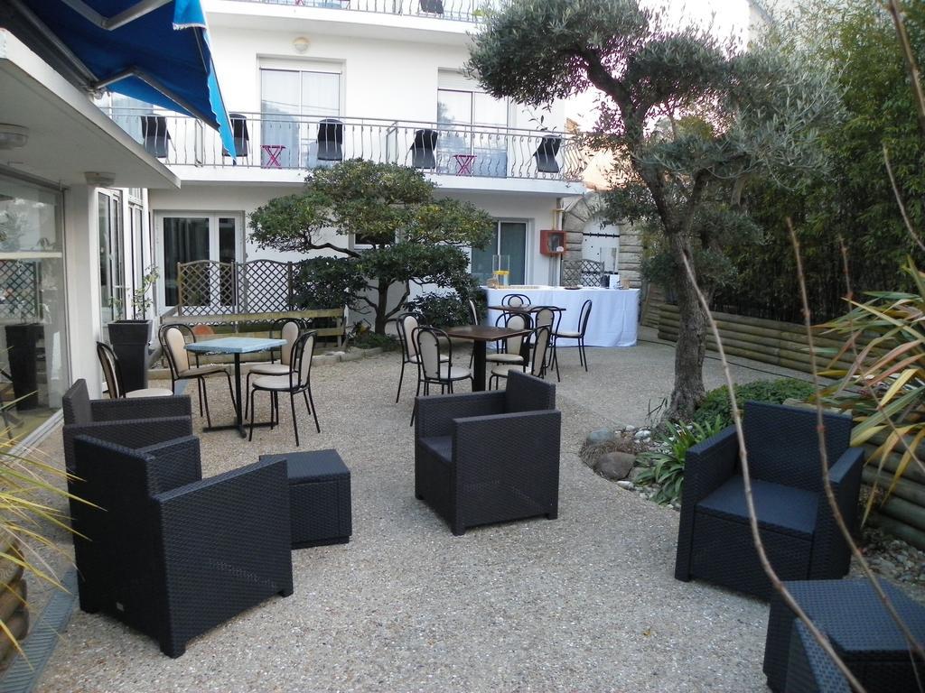 Hotel Colinette Saint-Georges-de-Didonne Exterior foto